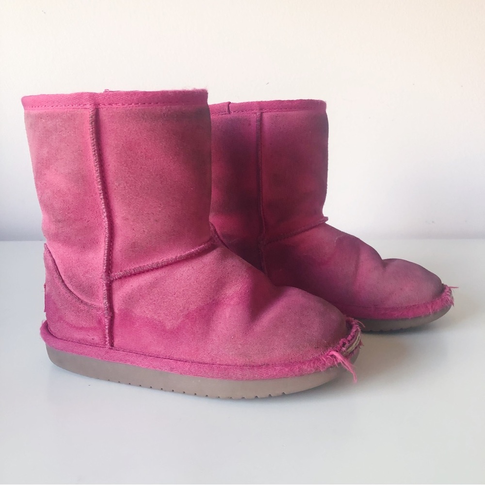 Bright pink Koolaburra by Ugg short boots kids size 11
